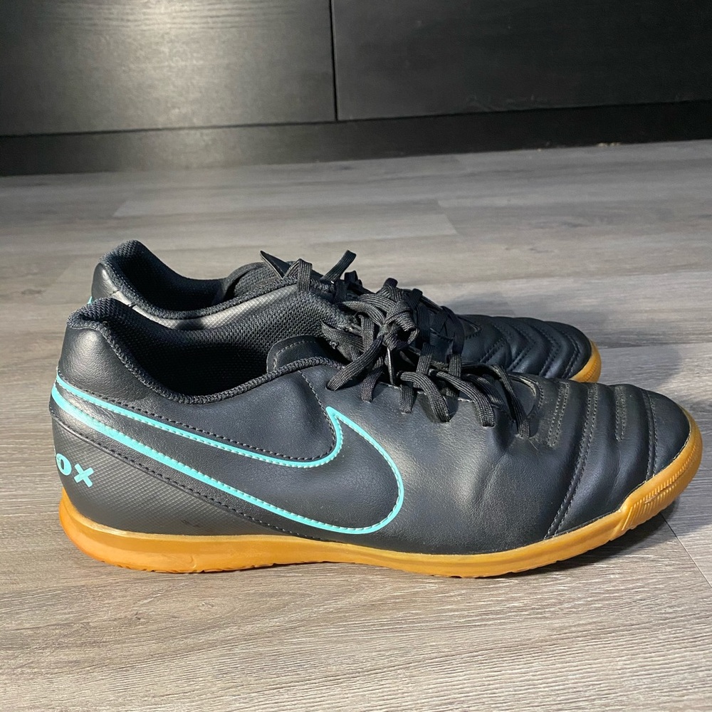 Nike Tiempox Indoor Soccer Shoe US 10